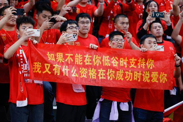 穆雷再绝杀詹姆斯空砍30+11 掘金4-1淘汰湖人